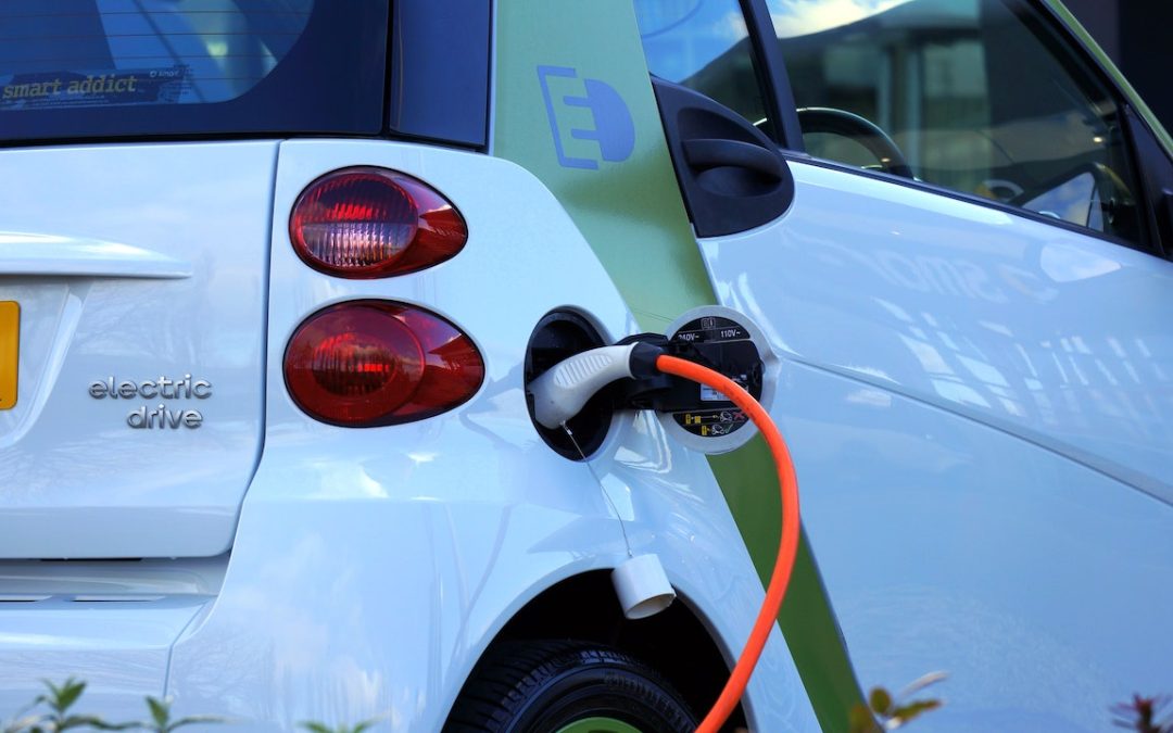 Waarom zijn elektrische auto’s populair?